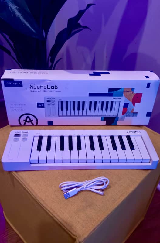 MicroLab 3 (MKIII) Compact MIDI Keyboard Controller by Arturia 2025 - Present - White image 1