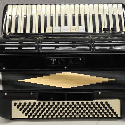 Titano Titan Piano Accordion 41/120 W/Case W/Pickup Tested image 9