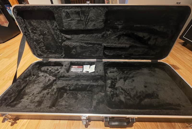 Gator GC-Electric-A Deluxe Molded Double-Cutaway Electric Guitar Case - Black