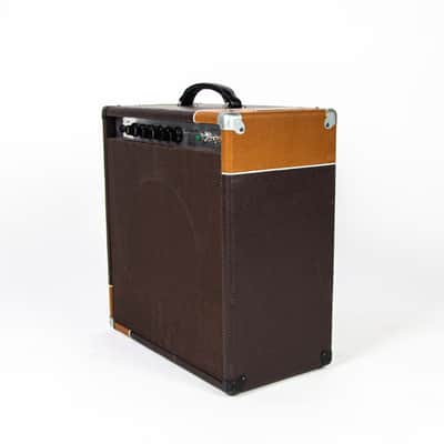 Judybox Sannan Tone Select 15 Watt 6V6 Owned by Modest Mouse image 4