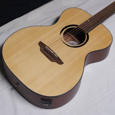 LUNA Wabi Sabi FOLK acoustic electric GUITAR new - SOLID SPRUCE TOP w/ Hard Case Bild 4