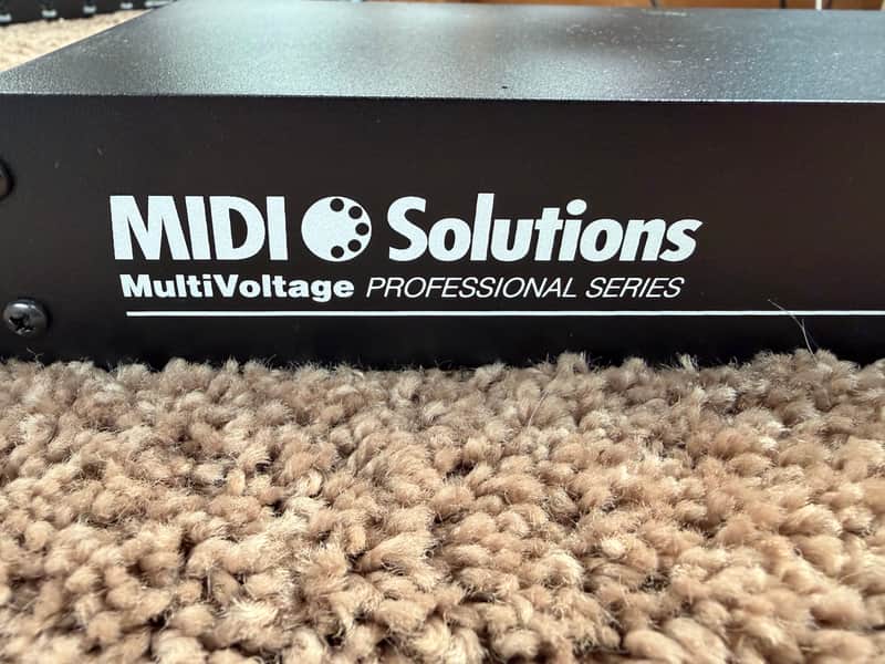 Midi Solutions M8 / Very Good Condition image 1