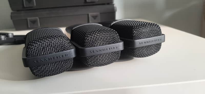 3x Sennheiser MD 421 II Cardioid Dynamic Microphones 2002 - Present - Black image 1