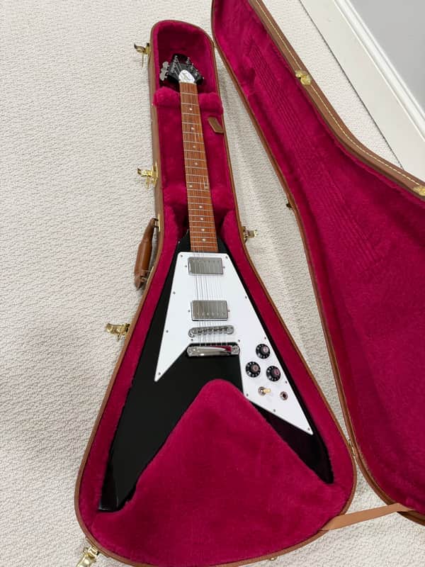 RARE Near Mint Gibson 70’s Flying V Limited Edition 2015 - Black