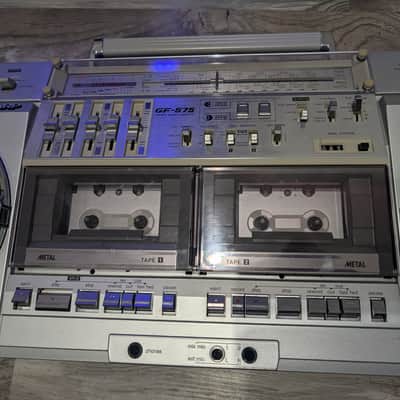 Sharp GF-575z - Boom box! image 4