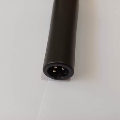 Shure SM57 Cardioid Dynamic Microphone - with zip case and mic clip image 12