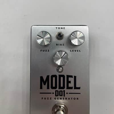 Tone Mob / SolidGoldFX Model 001 Fuzz Generator Rare Guitar Effect Pedal image 2