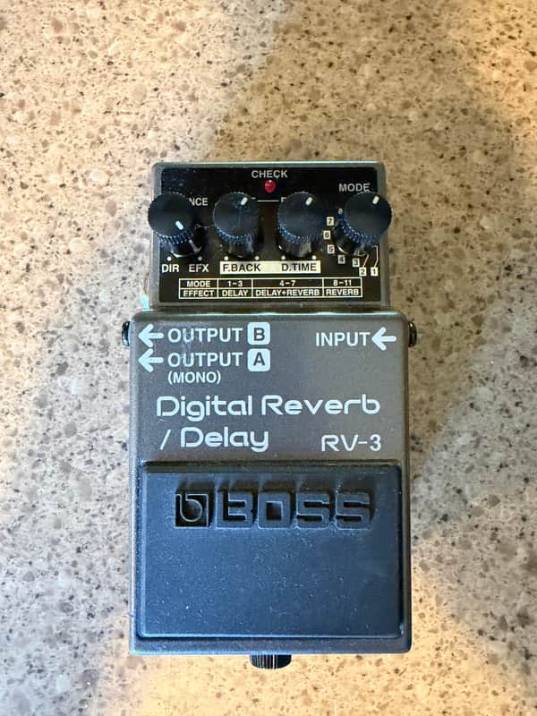 Boss RV-3