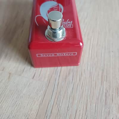 Red Witch Seven Sisters Ruby Fuzz image 3