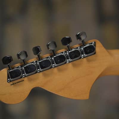 Fender 70th Anniversary Vintera® II Antigua Stratocaster® - Antigua image 6