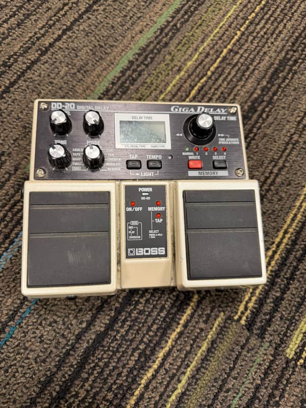 Boss DD-20 Giga Delay