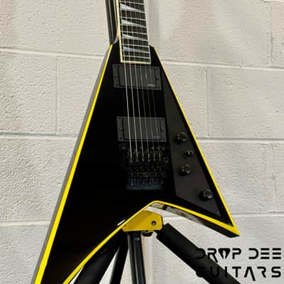 Jackson Custom Shop Randy Rhoads Electric Guitar w/ Case-Black w/ Yellow Pinstripes image 3