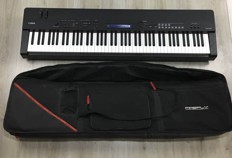 Yamaha CP40 Stage con custodia image 1