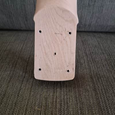 Big Lou wide 48mm guitar neck with Wilkinson tuners image 4