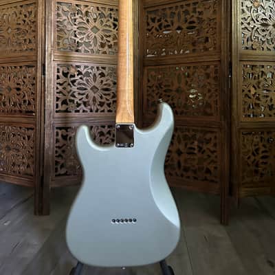 Fender Robert Cray Signature Hardtail Stratocaster 1997 - Inca Silver image 10