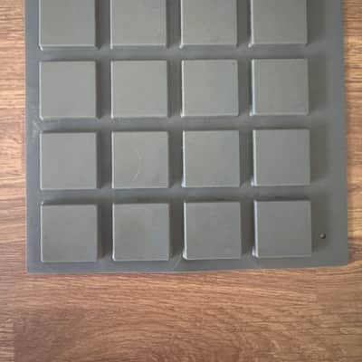 Original Buttons + OS 3.10 + Pad of an Akai MPC60II Integrated iMIDI Sequencer and Drum Sampler 1991 - 1994 - Grey image 2