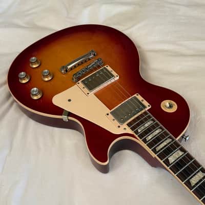 2019 Gibson Les Paul Standard - Cherry Sunburst - Free Pro Setup image 3