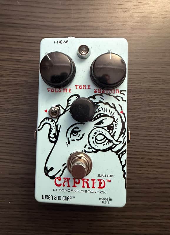 Wren and Cuff Caprid Small Foot