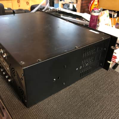 Yamaha EM1620 6-Channel Mono Powered Mixer Rack Mount image 9