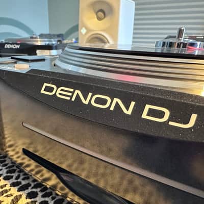 Denon SC3900 2012 - Black image 3