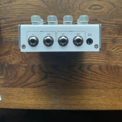 Matthews Effects The Technician Dual-Channel Auditory Manipulator 2024 - Present - White image 5