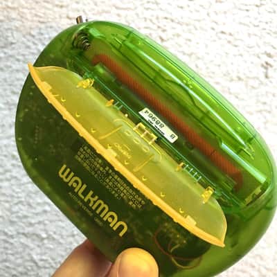 Sony WM-EQ2 [COLLECTIBLE] Walkman Cassette Player, Super Rare Green, NEAR MINT Working Shape !! image 8