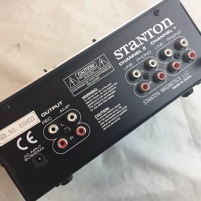 Stanton ESM-11 Stereo Preamp Mixer for DJ Two Turntable Inputs and Fader Feature image 7