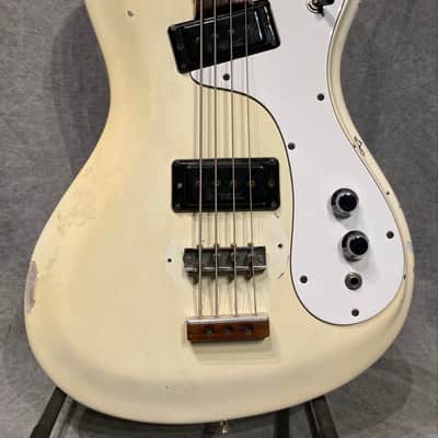 Mosrite Ventures Bass 1966-67 - White image 3