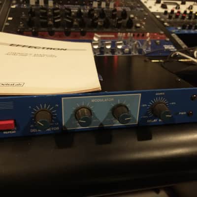 DeltaLab Effectron ADM 1024 Digital Delay 1980s - Blue image 4