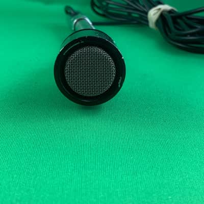 Shure 561 Dynamic Microphone image 2