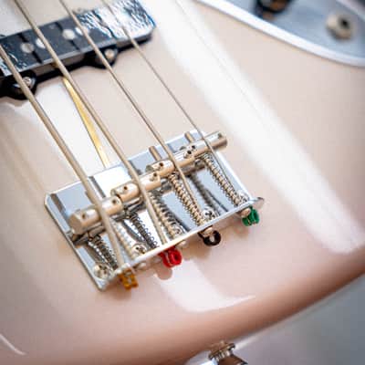 Fender Japan 2025 Collection Traditional 60 Jazz Bass Rw Stardust Pink image 3