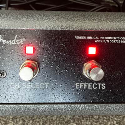 Fender Champion 100 2-Channel 100-Watt 2x12" Solid State Guitar Combo 2013 - Present - Black image 11