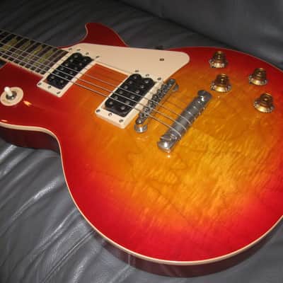 2001 Gibson Les Paul Classic 60's Reissue image 3