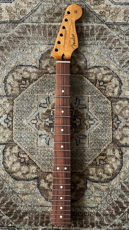 Fender Roasted Maple ストラトキャスター ネック 22F Fender Roasted Maple Stratocaster Neck, 22-Fret | Reverb