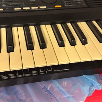 Roland E-30 image 4