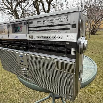 Sharp GF-666Z Rare Vintage Boombox Serviced Warranty Working Cassette Radio image 9