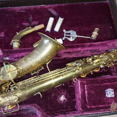 Martin HandCraft Low-Pitch Alto Saxophone, USA, Vintage Very Good Condition image 2