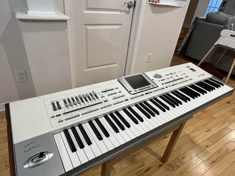 Korg Pa2X Pro 76-Key Professional Arranger Keyboard 2000s - Silver image 1