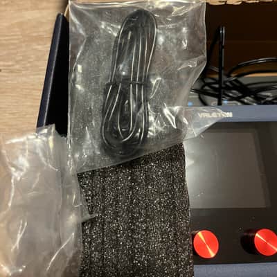Valeton GP-200Xwith GP-200X Multi-Effects Processor 10th Anniversary Blue & Red image 2