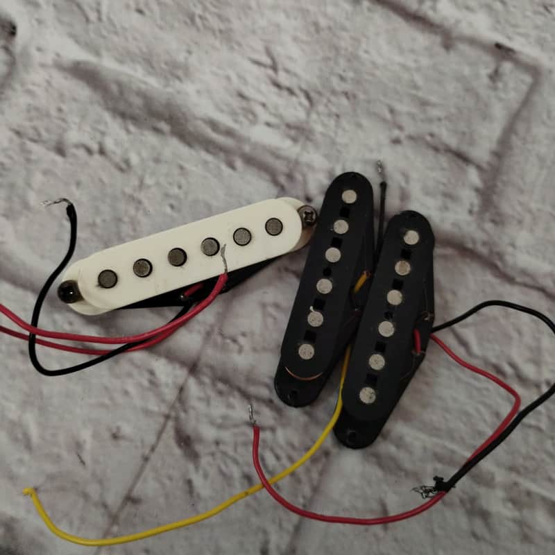 Fender Accessories Standard Stratocaster Pickups image 1