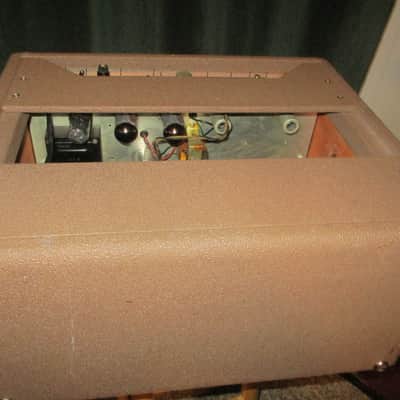 Fender Princeton 6G2 Brownface 12-Watt 1x10" Guitar Combo  1961 - 1963 - Brown- Original handle included image 19