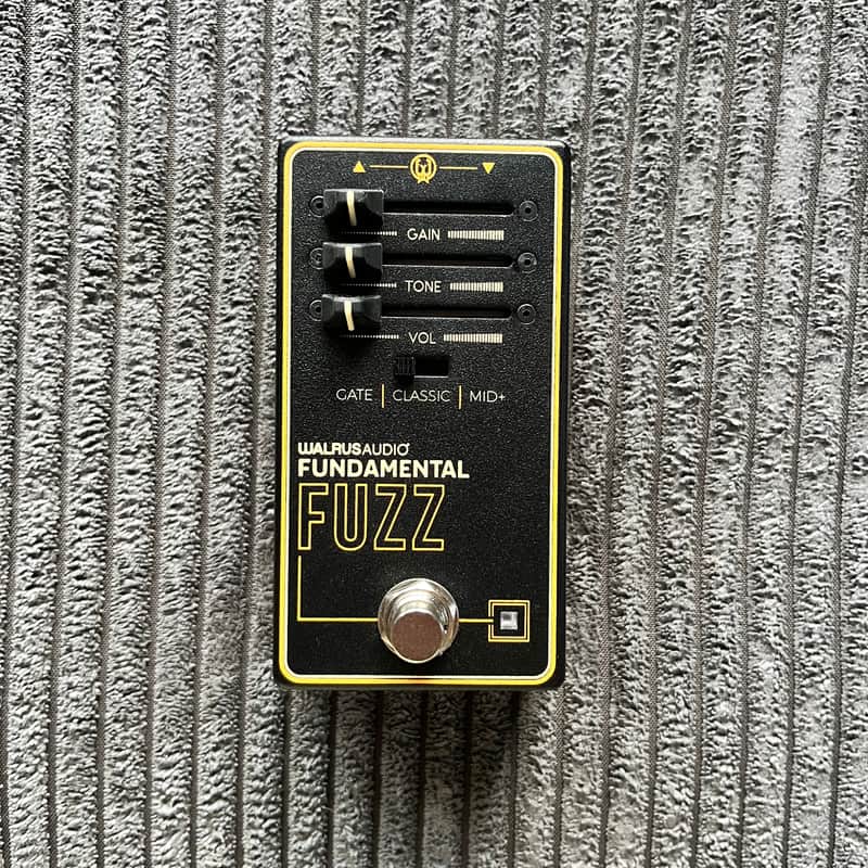 Walrus Audio Fundamental Fuzz