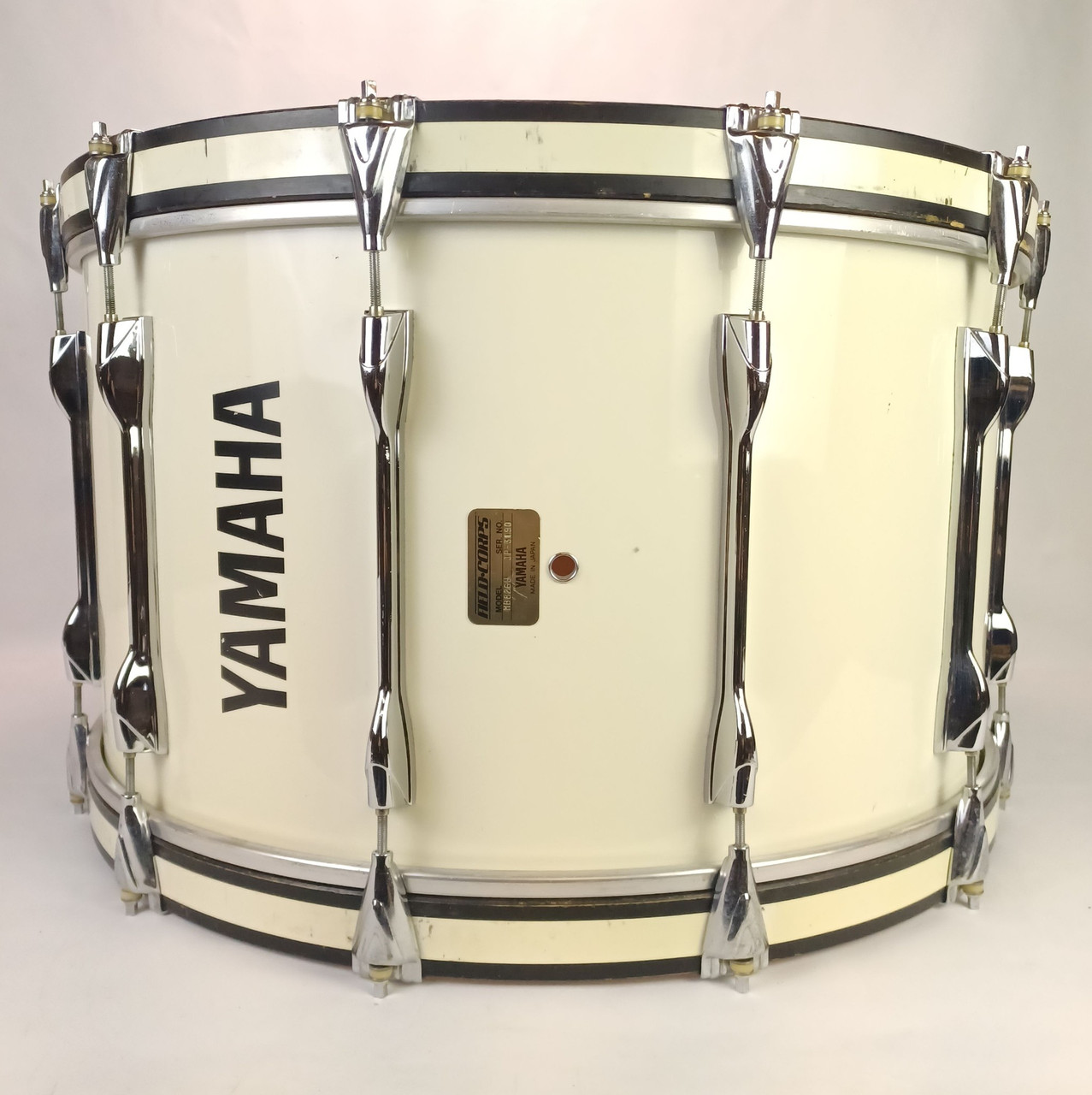Yamaha 14x26"Field Corps Bass Drum Piano White MB826U Japan Vintage 80s Marching — main photograph