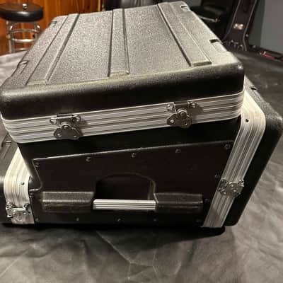 GGator GRC-8X2 8U Top / 2U Front Console Audio Rackator image 4