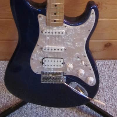 Fender Standard Stratocaster HSS 2000 - Midnight Blue image 2