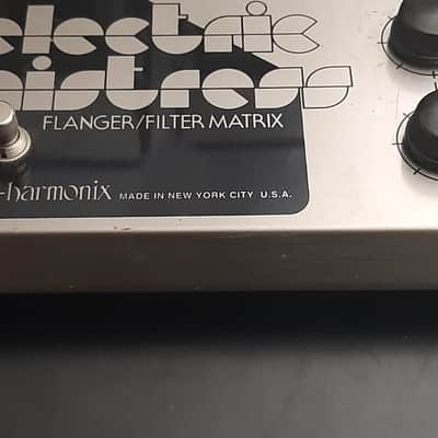 2000s - Vintage Electro-Harmonix Deluxe Electric Mistress Reissue with 24V Adapter 2008 - 2014 - Silver / Black image 10