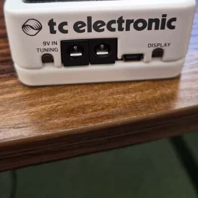 TC Electronic Polytune 3 Polyphonic Tuner Pedal 2017 - Present - White image 7