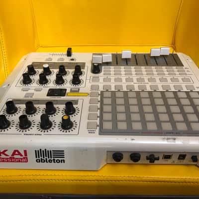 Akai APC40 Ableton Controller 2010s - White image 1