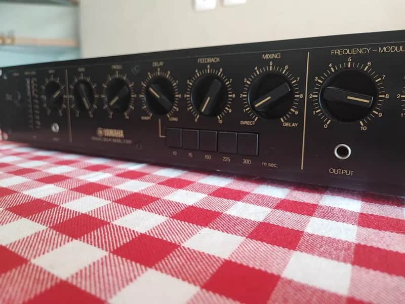 Yamaha E1010 Rack Analog Delay 1980s - Black image 1