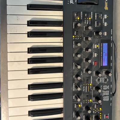 Dave Smith Instruments Mopho x4 44-Key 4-Voice Polyphonic Synthesizer 2013 - 2018 - Black with Wood Sides image 7